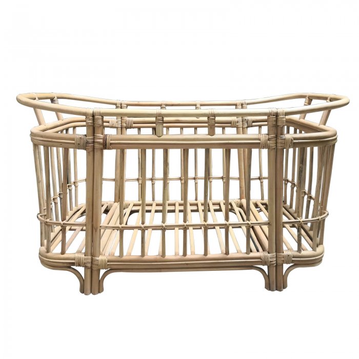Two Design Lovers cane cot side front