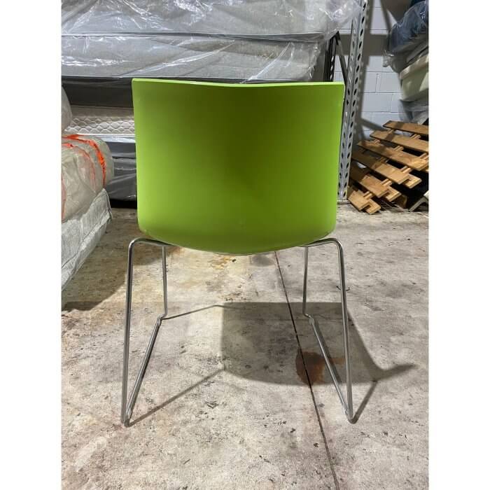 Two-Design-Lovers-Arper-Catifa 46 -Bi-Colour-Chair-Green