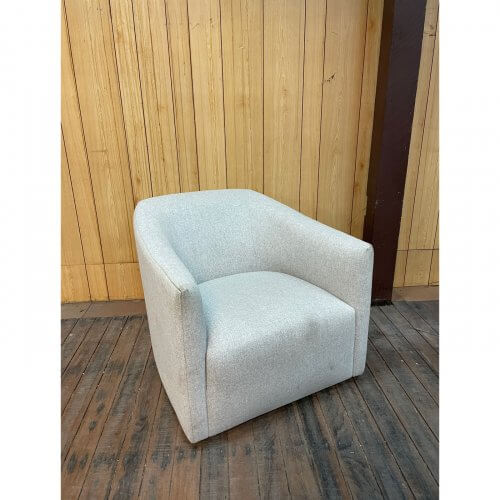 two-design-lovers-jardan-kano-armchair
