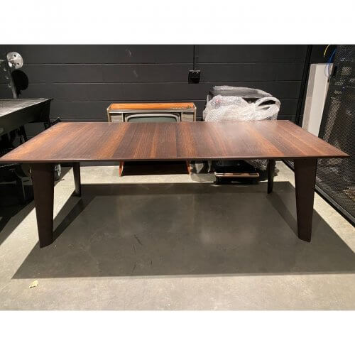 Two-Design-Lovers-Poliform Howard Dining Table