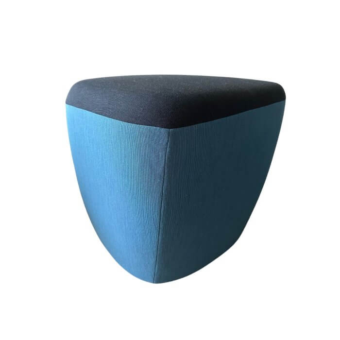 Two-Design-Lovers-Walter-Knoll-Seating-Stones-Pouf