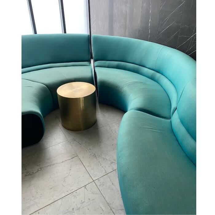 Two-Design-Lovers-Walter-Knoll-Circle-Sofa